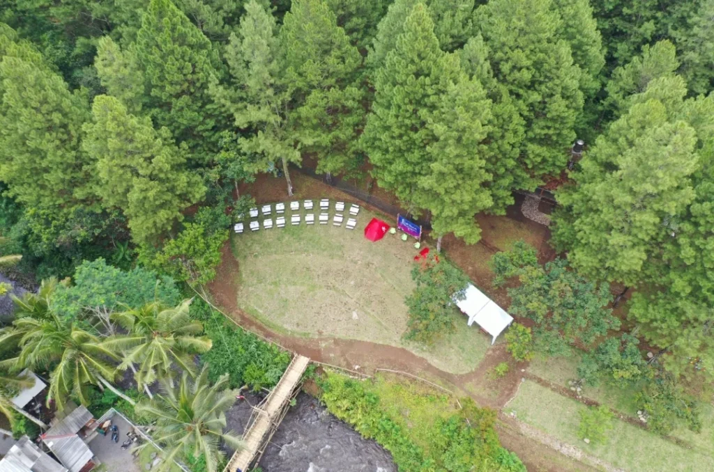 Foto lokasi outbound di Banyuwangi kali Sawah adventure tampak atas