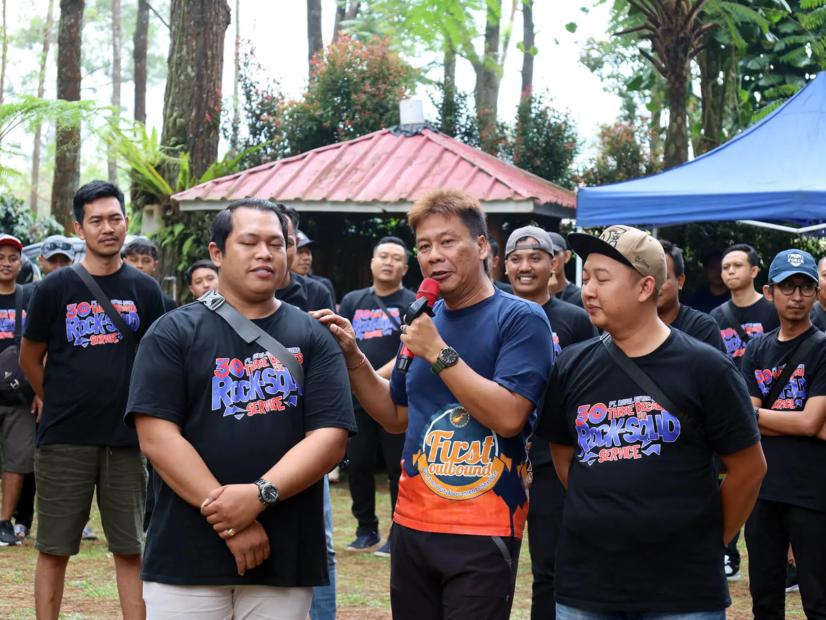 Aktivitas capacity building dan problem solving di hutan pinus Coban Talun Batu